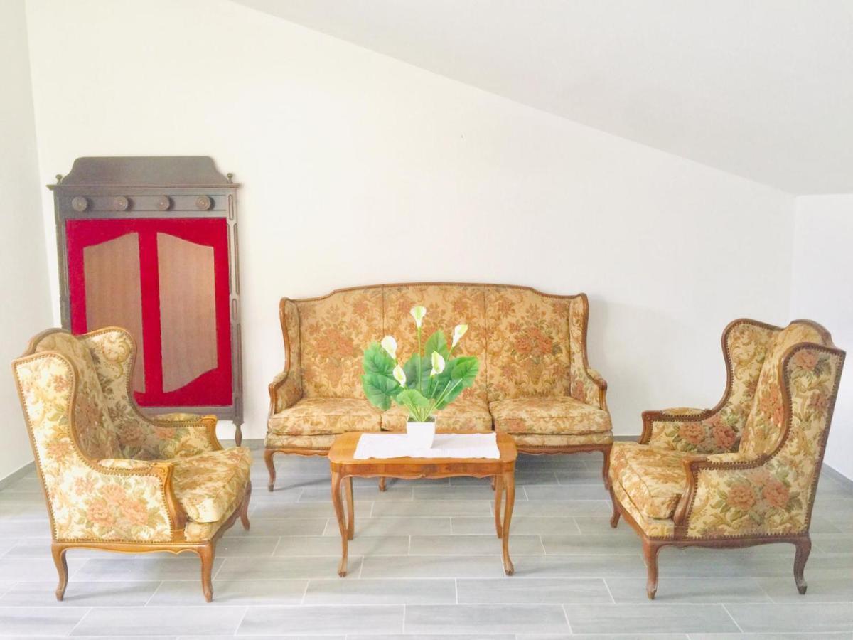 Il Quarzo A) B) Apartment Cabras Ngoại thất bức ảnh