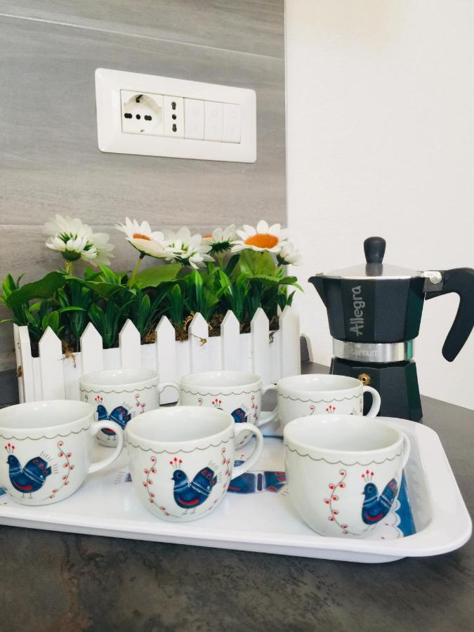Il Quarzo A) B) Apartment Cabras Ngoại thất bức ảnh